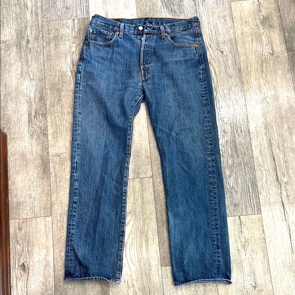 Levi's 501 Blue Straight Jeans Classic Style